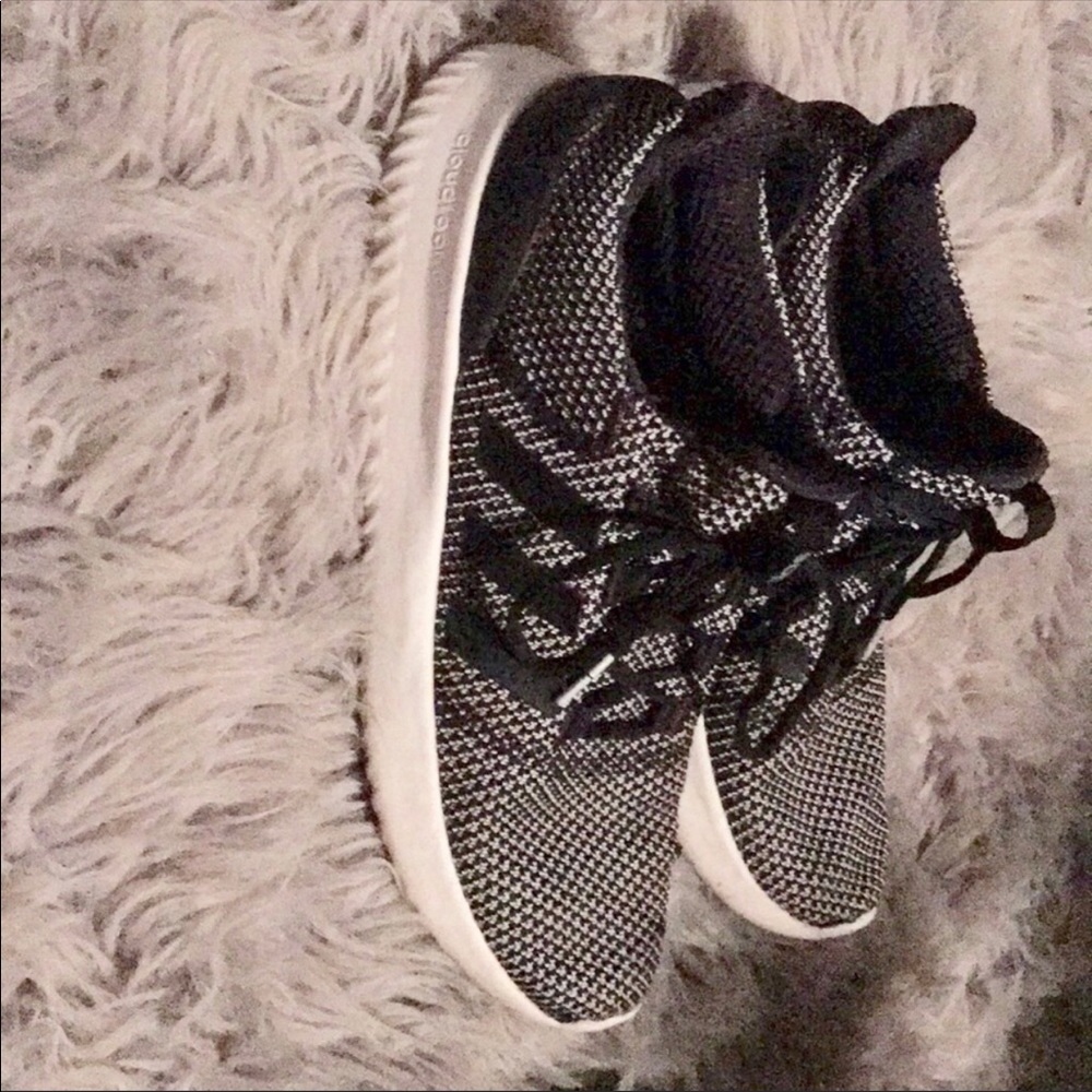 Adidas Cloud Foam Shoes - Picture 3 of 6